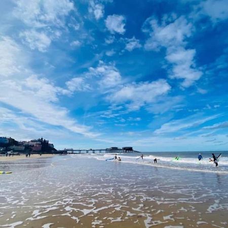 Sea View, Beach Road, Cromer Exterior photo